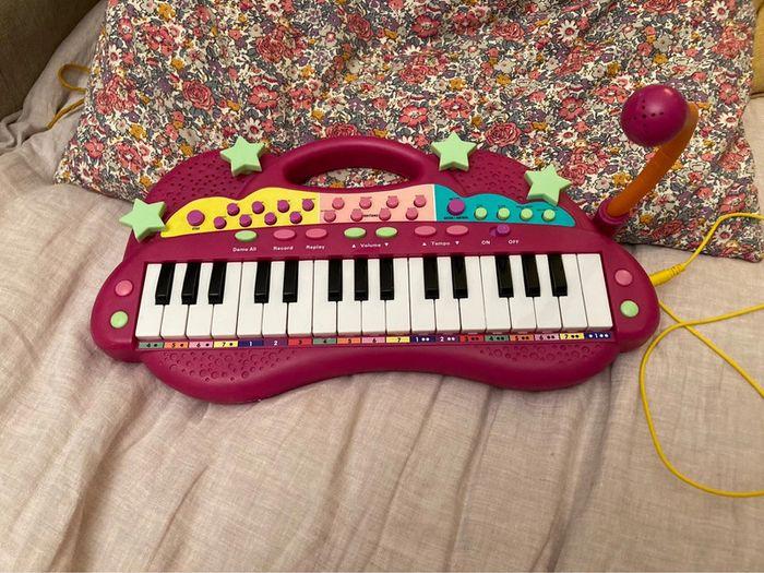 Jouet Piano électrique rose pour enfant - photo numéro 1