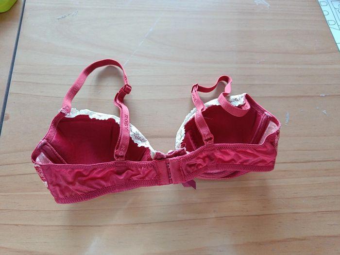 Soutien gorge ampliforme rouge - photo numéro 2