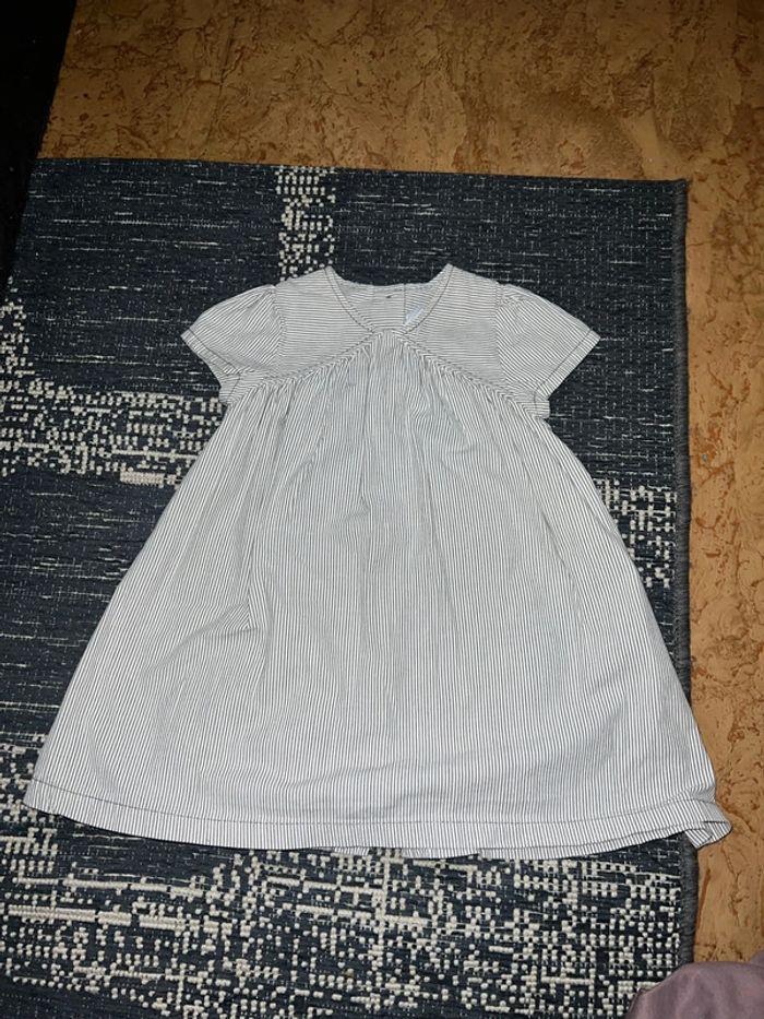 Robe bébé 6m Petit Bateau - photo numéro 1