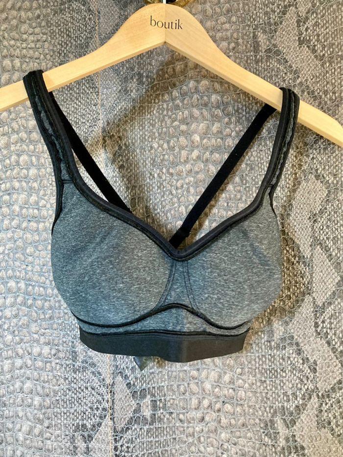 Soutien gorge de sport gris et noir Hunkemoller - photo numéro 1