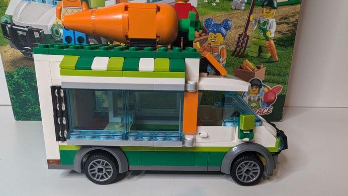 [Lego] Le camion de marché des fermiers 60345 - photo numéro 5