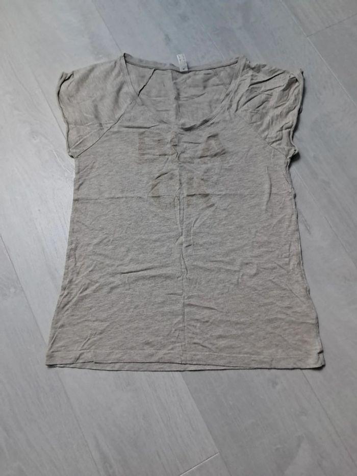 Tee-shirt - photo numéro 1