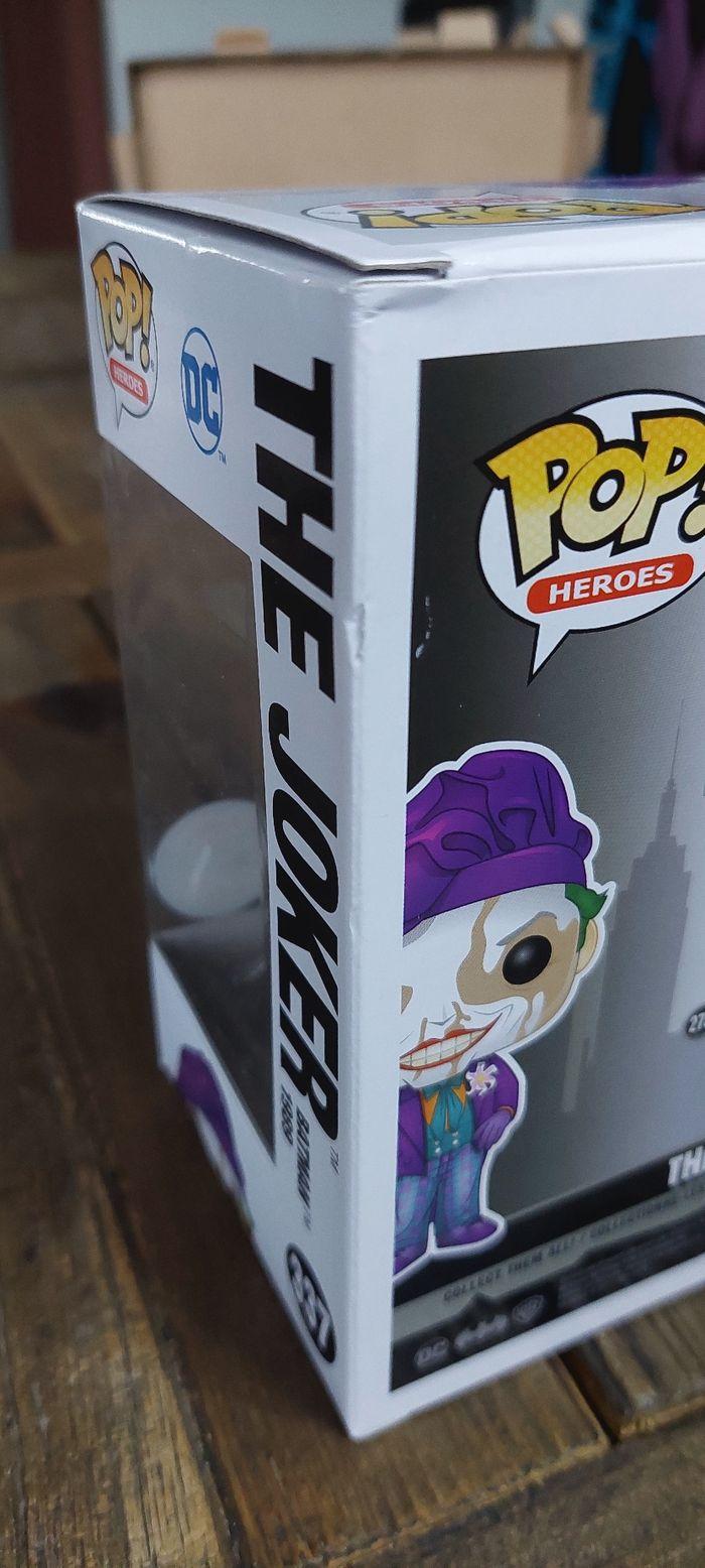 Funko pop. Le Joker [ Chase ] 337 DC Comics - photo numéro 4