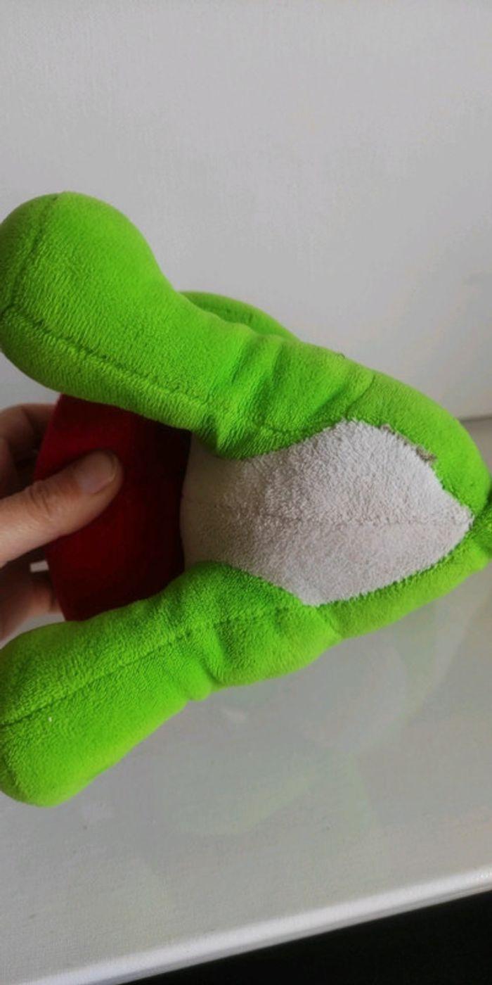 Peluche Yoshi de super Mario de nintendo avec cousin rouge - photo numéro 8