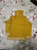 Pull jaune