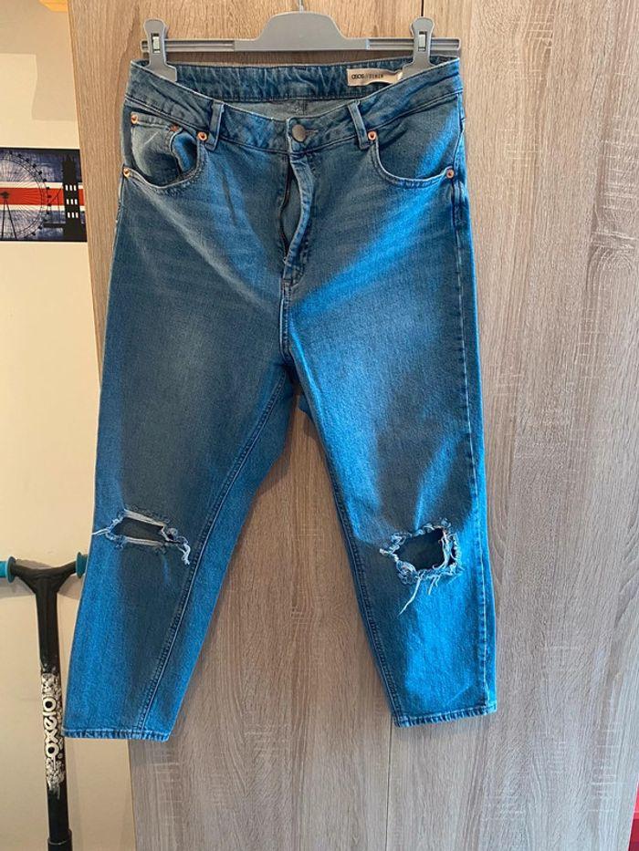 Jean bleu denim troué ASOS taille US 32/26 - photo numéro 1