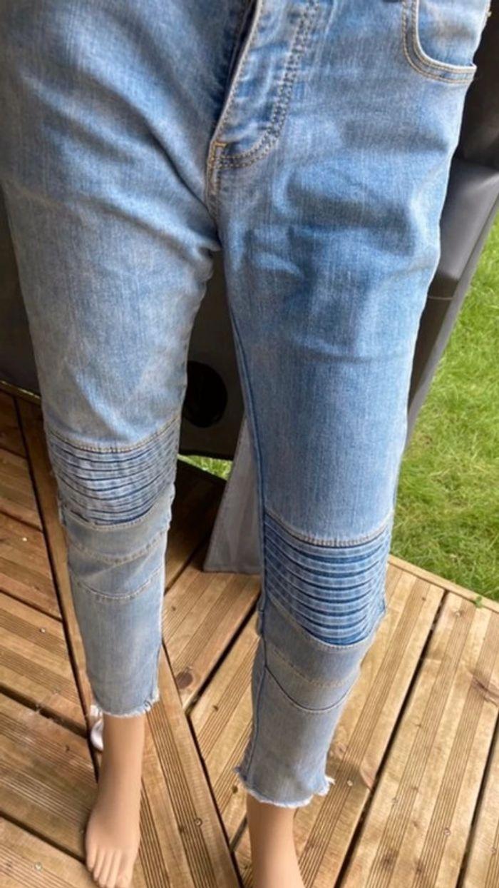 Jeans taille 36 en très bon état - photo numéro 2