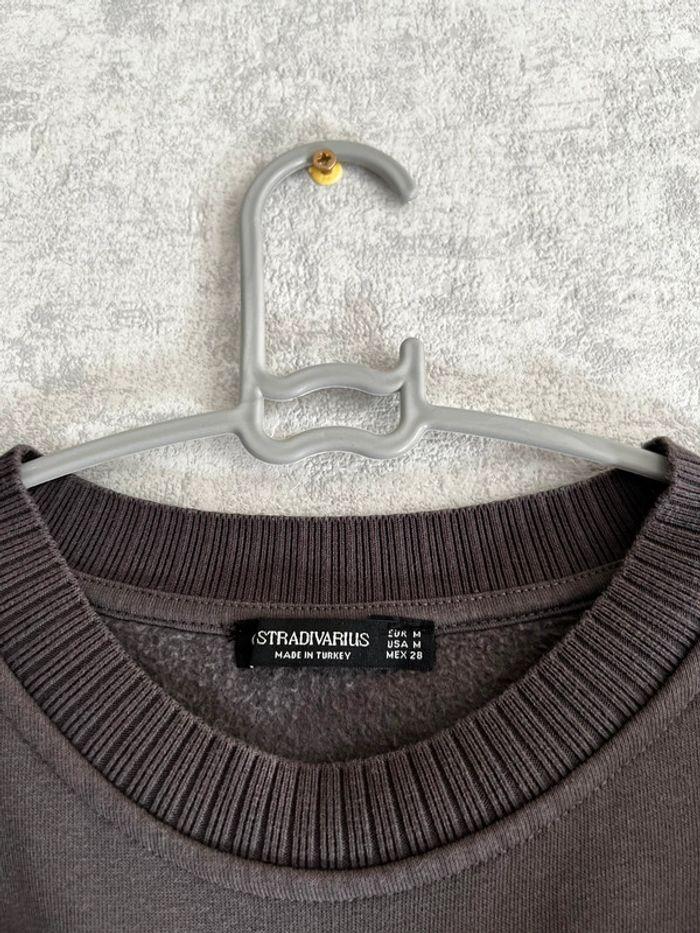 Sweat court gris Stradivarius Taille M - photo numéro 4