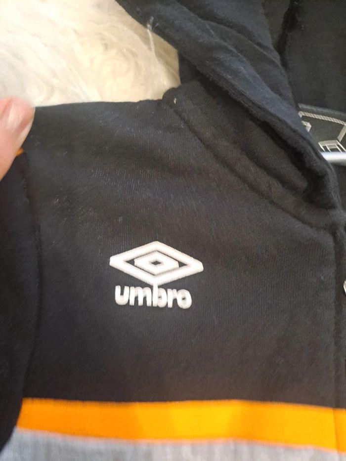 Veste umbro 4ans - photo numéro 3