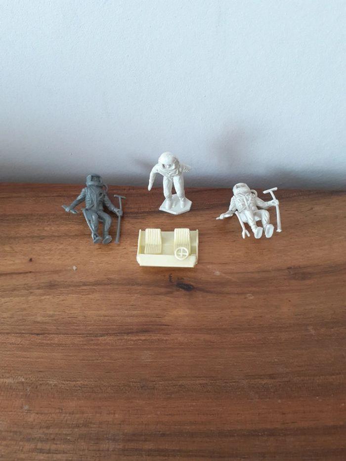 Lot 3 figurines Astronautes MPC - photo numéro 1