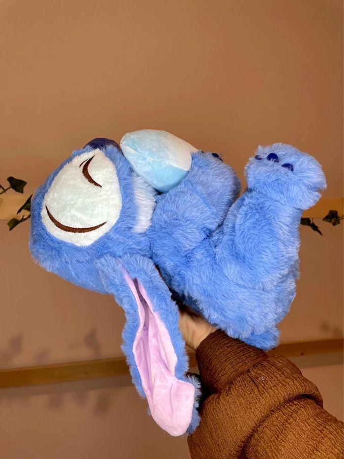 Peluche Disney Stitch avec un Coeur 🩵 - photo numéro 12