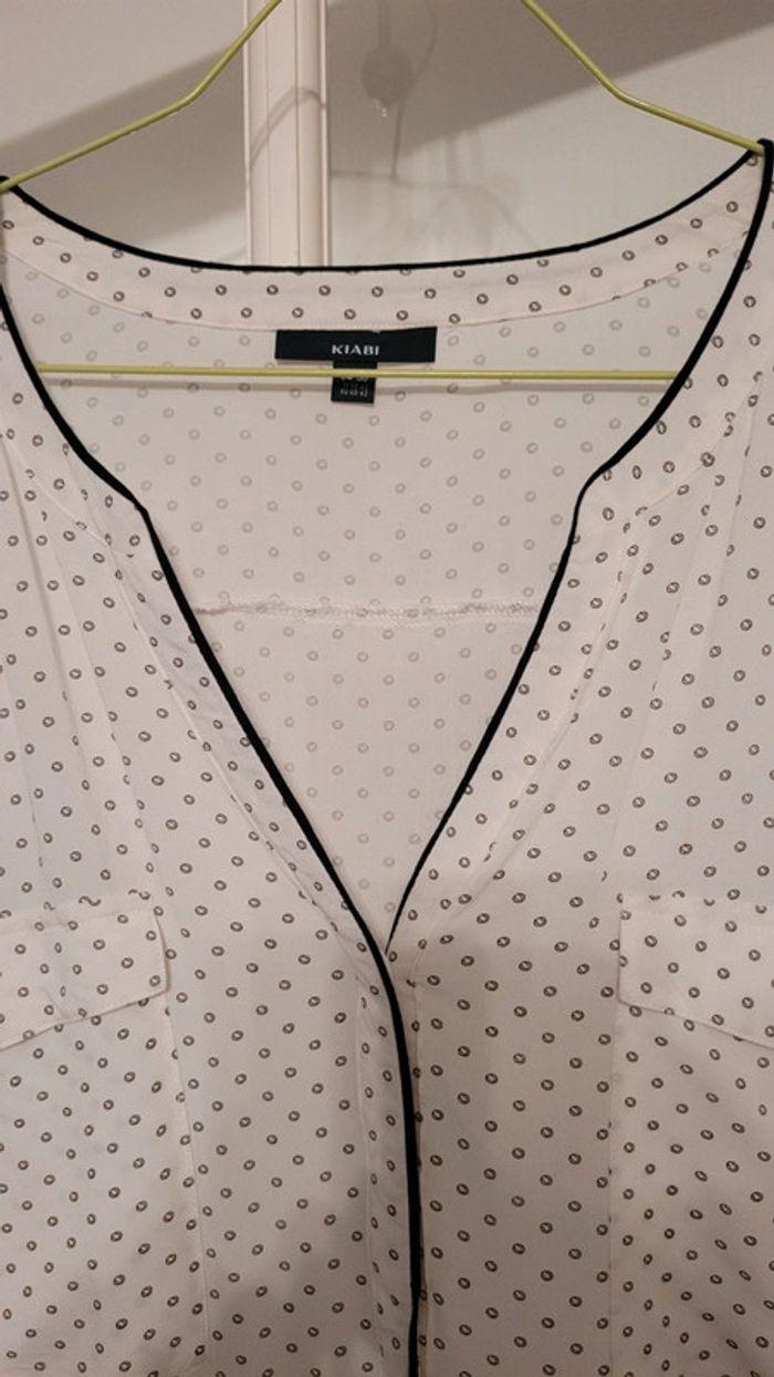 Blouse blanche à motifs noirs taille 54/56 - photo numéro 3