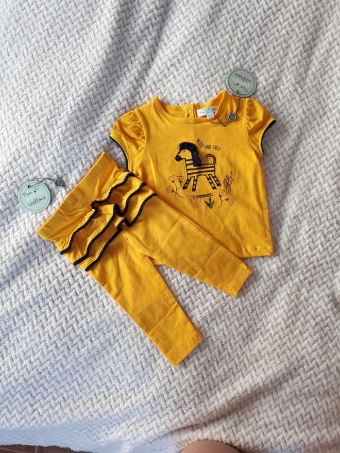 Ensemble fille t-shirt et legging jaune orangé zèbre Mes Petits Cailloux 12 mois neuf - photo numéro 1