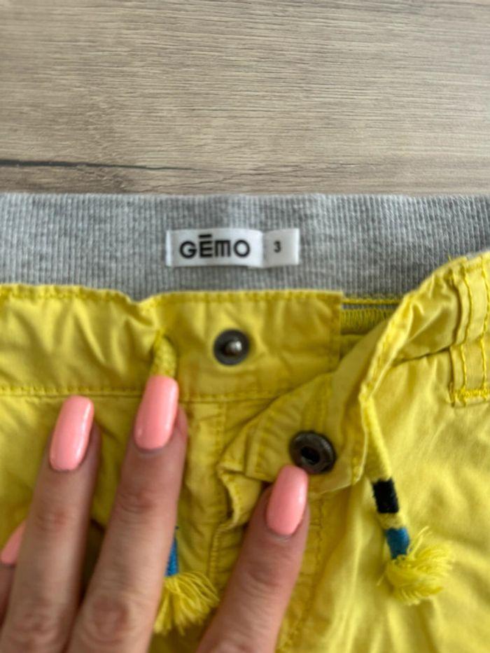 Short jaune 3 ans Gemo - photo numéro 2