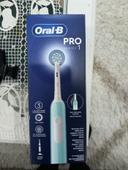 Brosse à dent électrique ORAL B Pro série 1