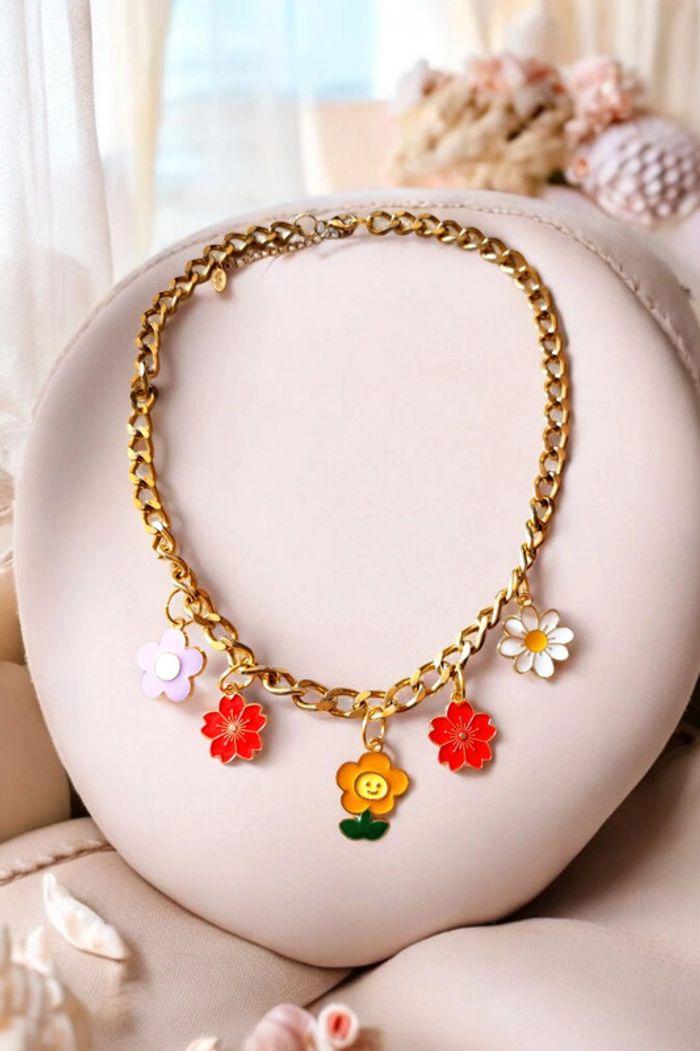 Magnifique collier breloques fleurs - photo numéro 6