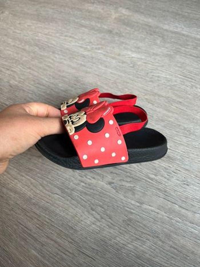 Claquette avec élastique « Minnie » Primark taille 25/26 - photo numéro 4