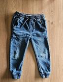 Jeans Vertbaudet taille 4 ans