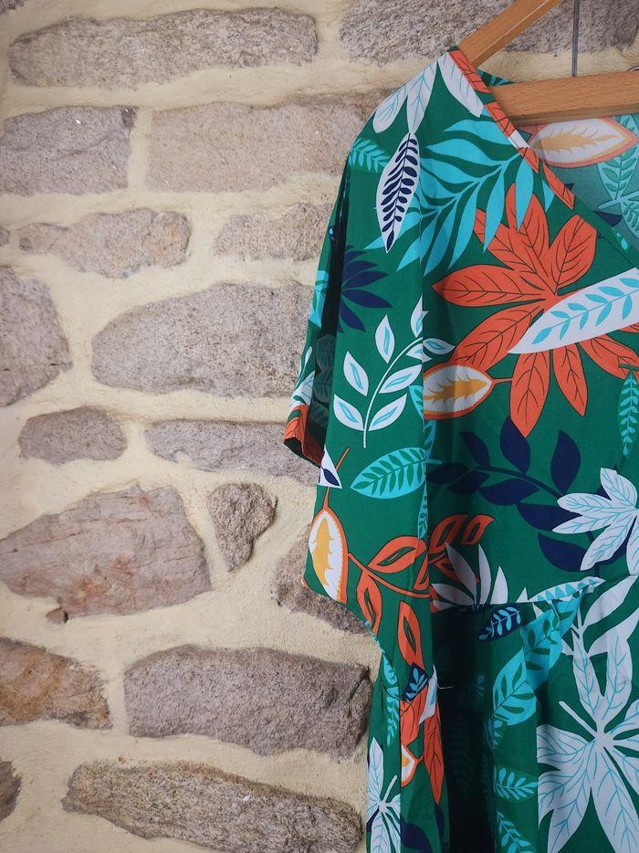 Robe tropical col en V verte et multicolore Femme taille 54 marque Missguided 🍬 - photo numéro 2