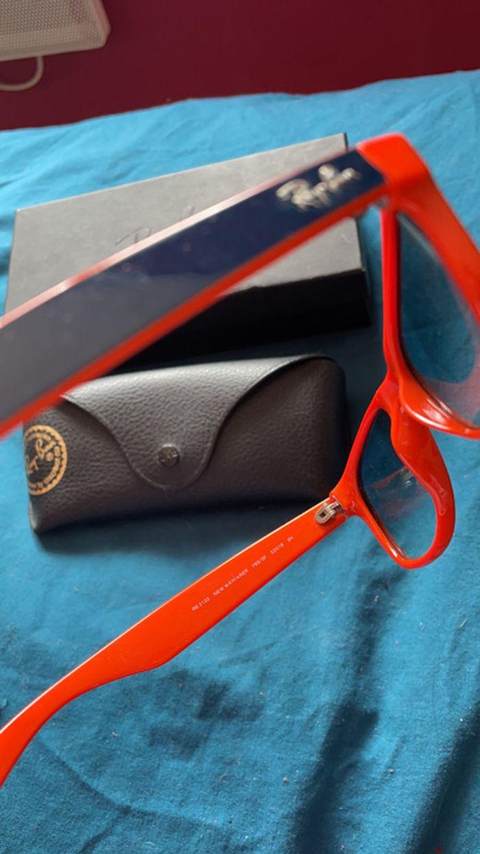 Lunette de soleil Ray ban Wayfarer orange et bleu - photo numéro 6