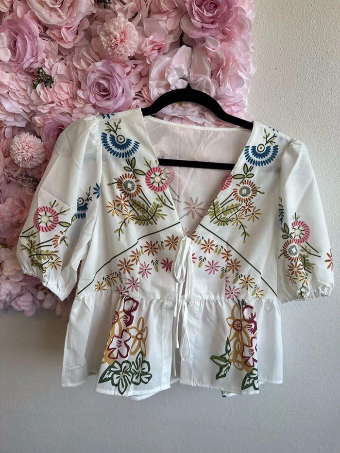 Blouse bohème légère taille 36/S imprimé fleuri et trois nœuds - photo numéro 1