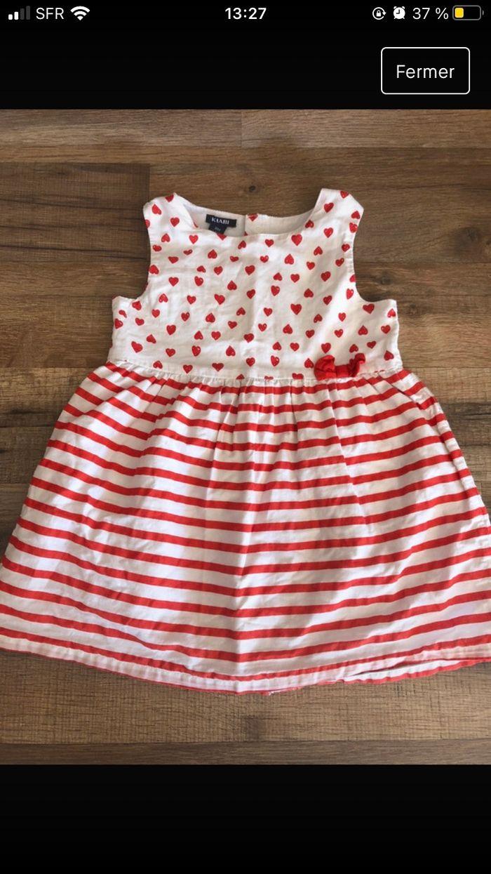 Robe  rouge et blanche  Motif coeur rouge  Kiabi  18 mois