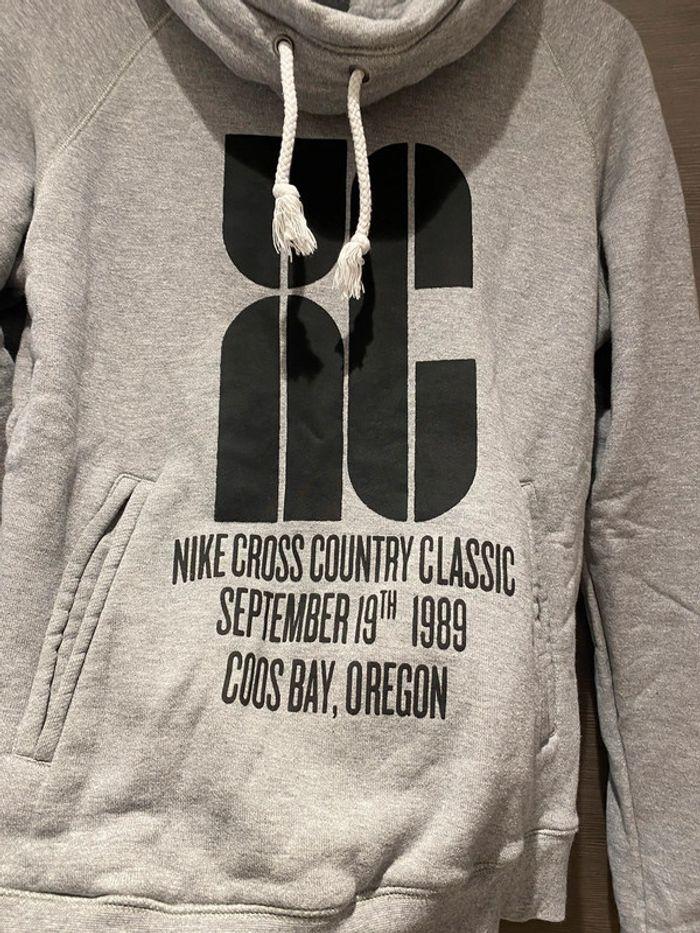 Pull Nike avec gros col / capuche taille S - photo numéro 2