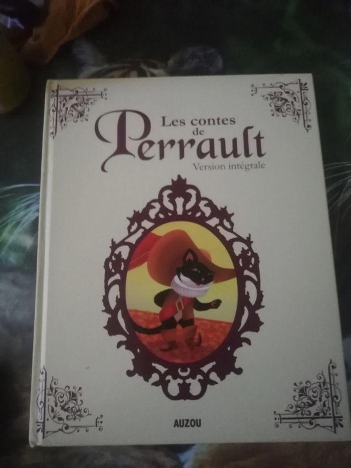 Livre les contes de Perrault - photo numéro 1