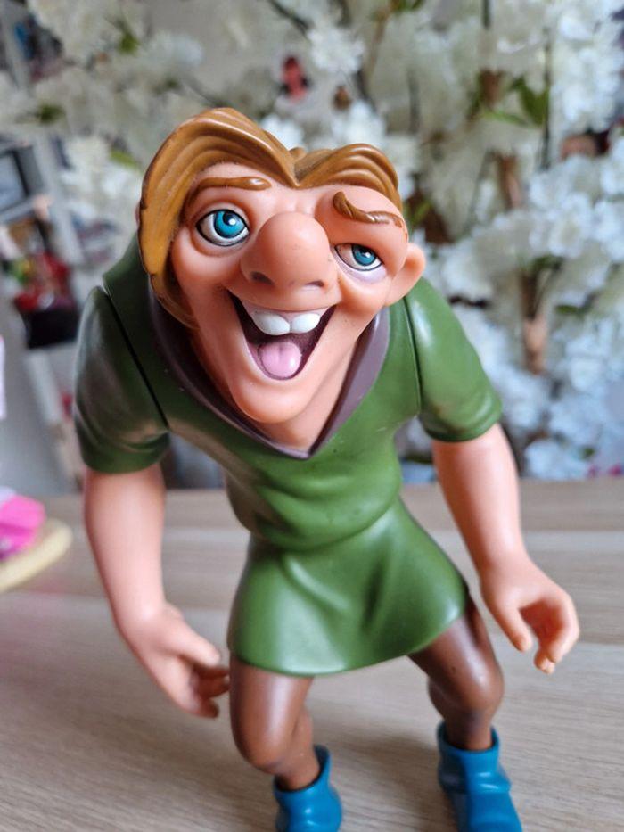 Grande figurine quaismodo disney bossu de notre dame - photo numéro 2