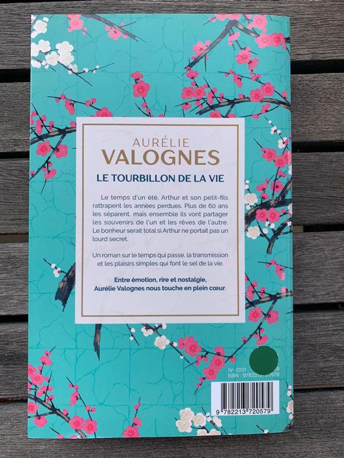 Le Tourbillon de la Vie" d'Aurélie Valognes - photo numéro 2