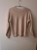 Joli petit pull beige à strass