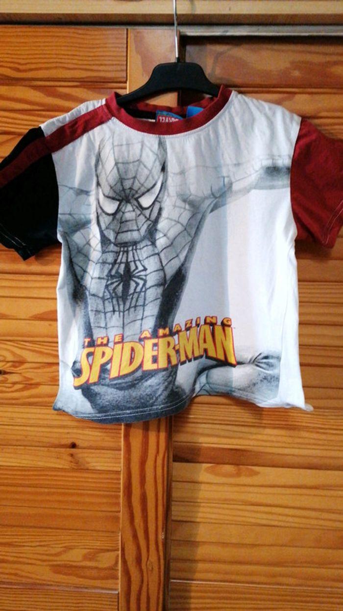 Tee shirt Spiderman - photo numéro 1