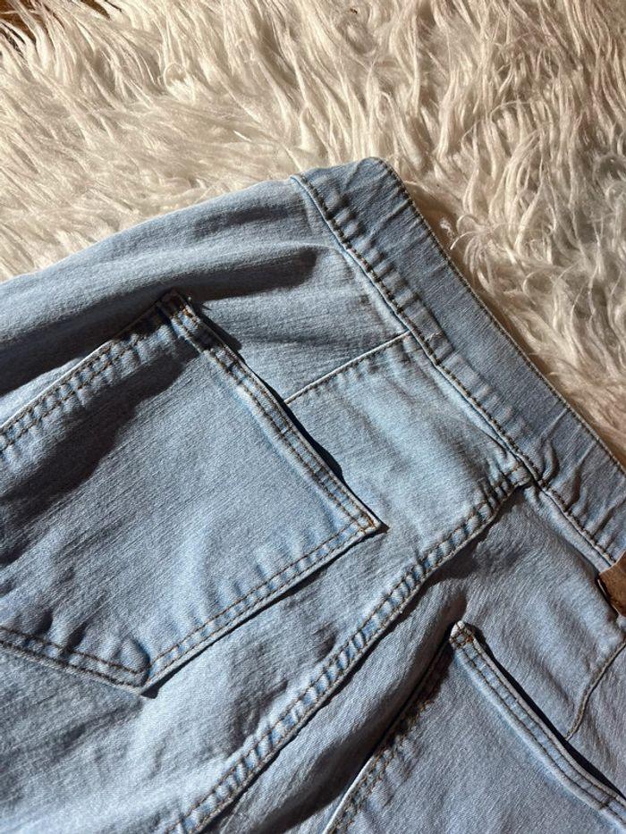 Jeans Kiabi pattes d’éléphant taille 38 - photo numéro 3