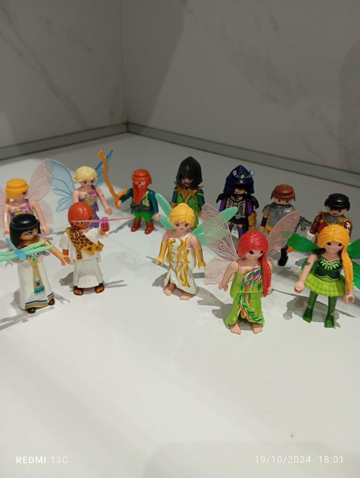 Lot  14 personnages playmobil - photo numéro 1