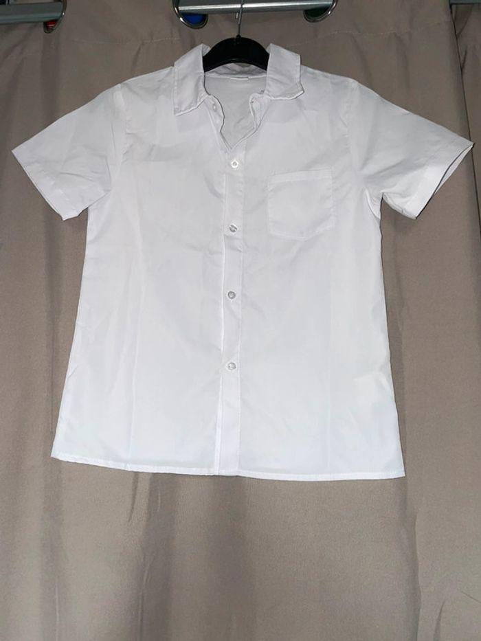 Chemise manche courte neuve taille 10 ans - photo numéro 1