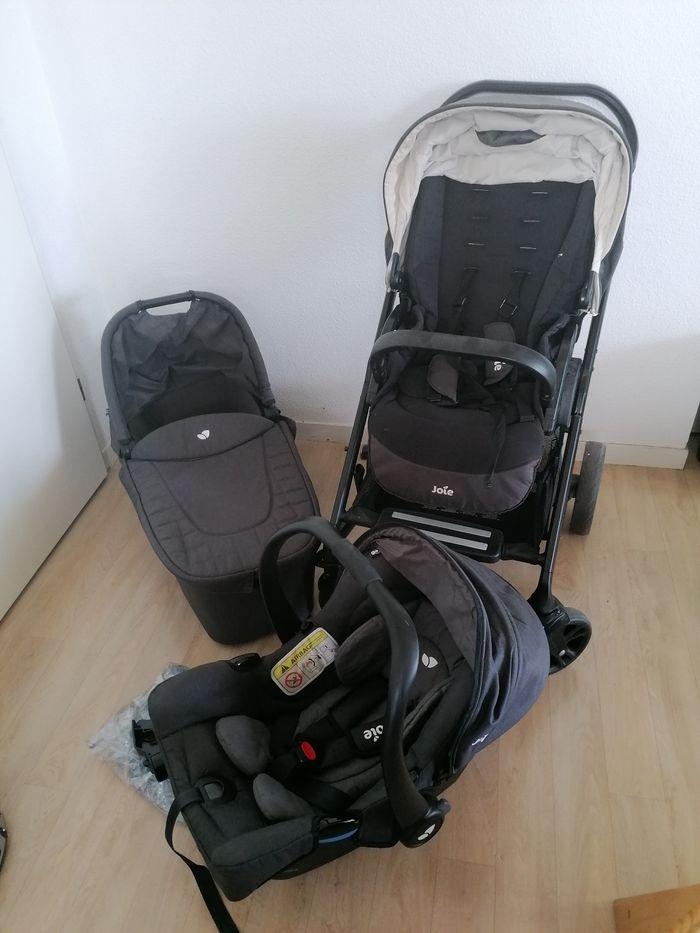 Poussette trio Joie + base isofix - photo numéro 1