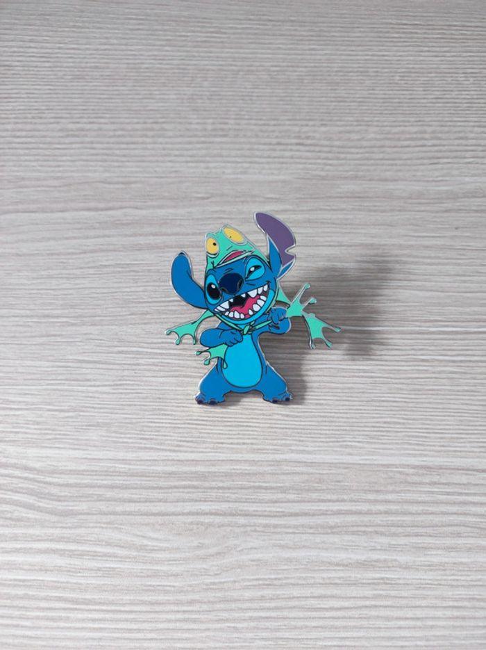 Pins disney Stitch - photo numéro 1