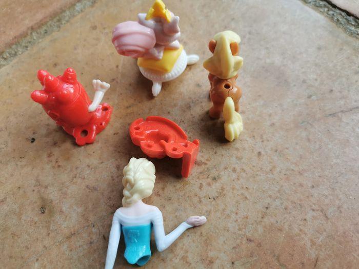 Lot de figurines en plastique Reine des neiges, Zag, poney etc - photo numéro 2