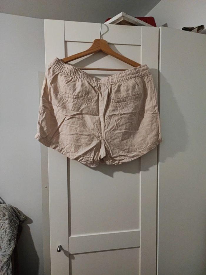 Short en tissu rose pâle h&m taille 42 - photo numéro 3