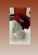 Chapeau : Béret bordeaux fin femme avec broche fantaisie 💗