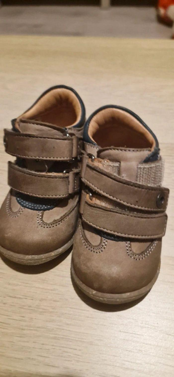 Chaussure bébé - photo numéro 1