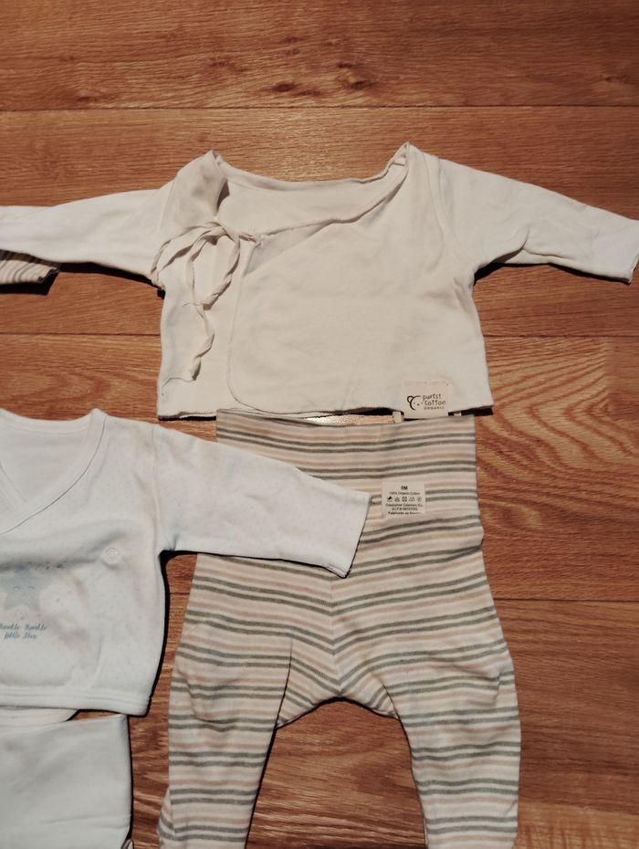 Vêtements hauts et bas bébé - 1 mois - photo numéro 2