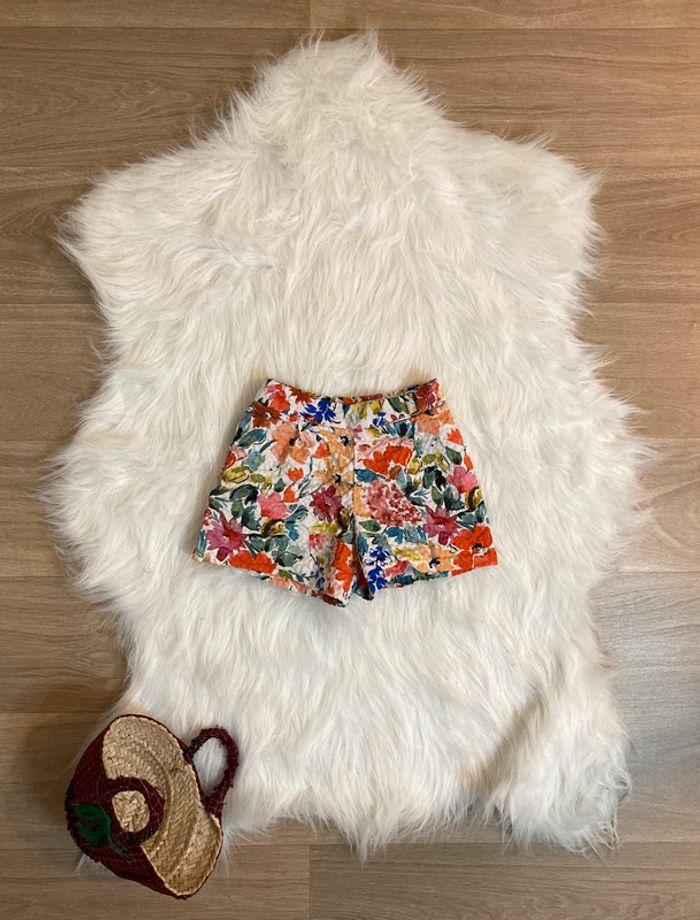 short a effet texturé et multicolore à motif fleur fille 5ans <•zara girls> - photo numéro 1