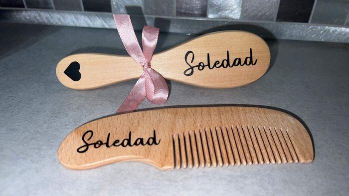 Lot brosse + peigne en bois personnalisés - photo numéro 4