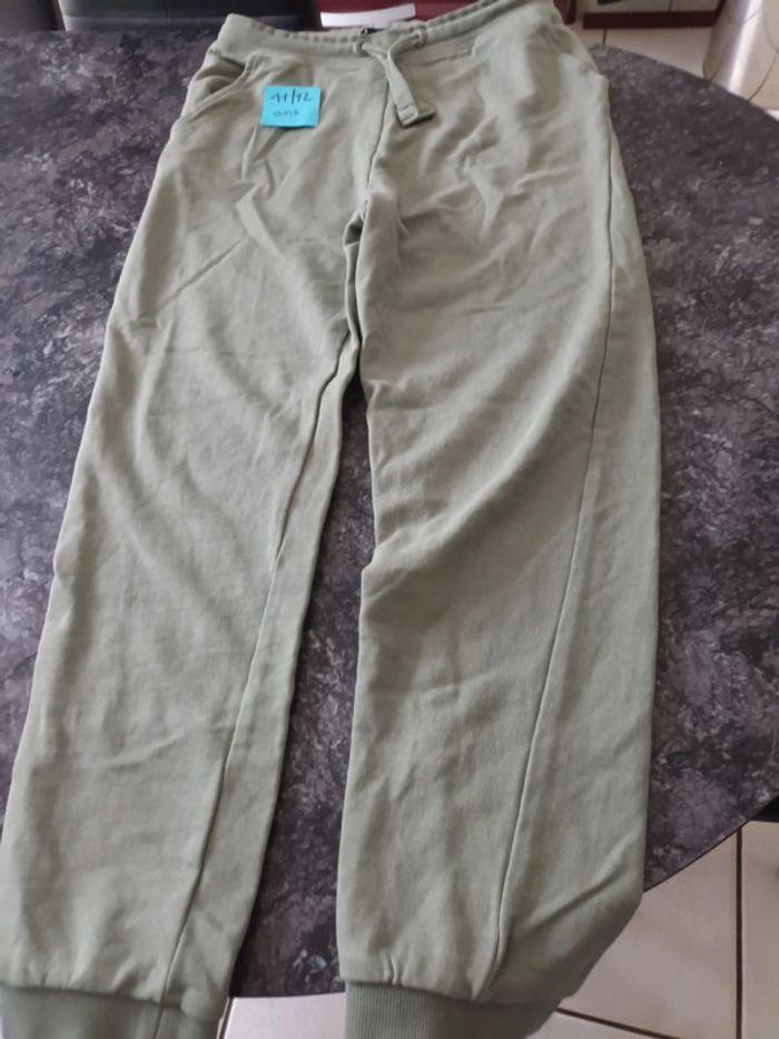 Pantalon jogging tex 11/12 ans vert. Tres Bon état - photo numéro 3