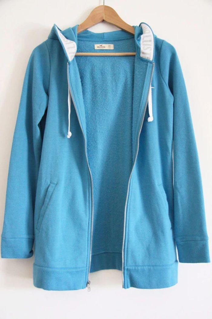 Hoodie / Sweat à capuche zippé long Hollister neuf taille XS - photo numéro 1