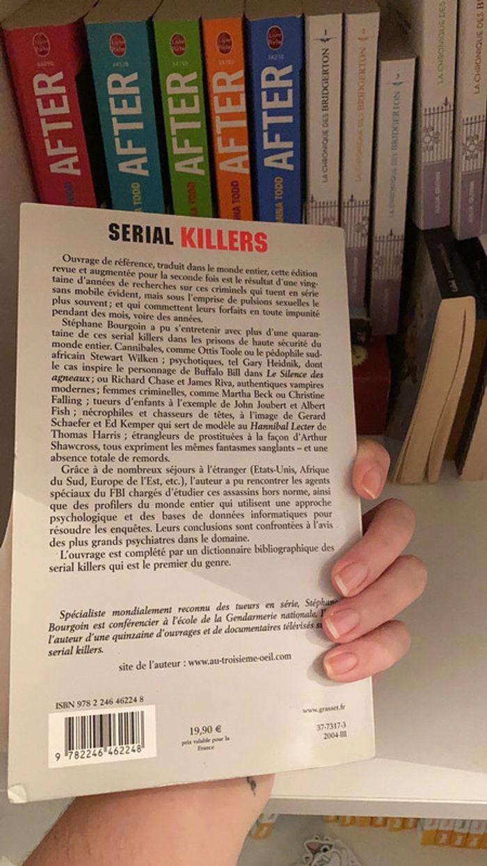 Serial killers livre Stéphane Bourgoin - photo numéro 2