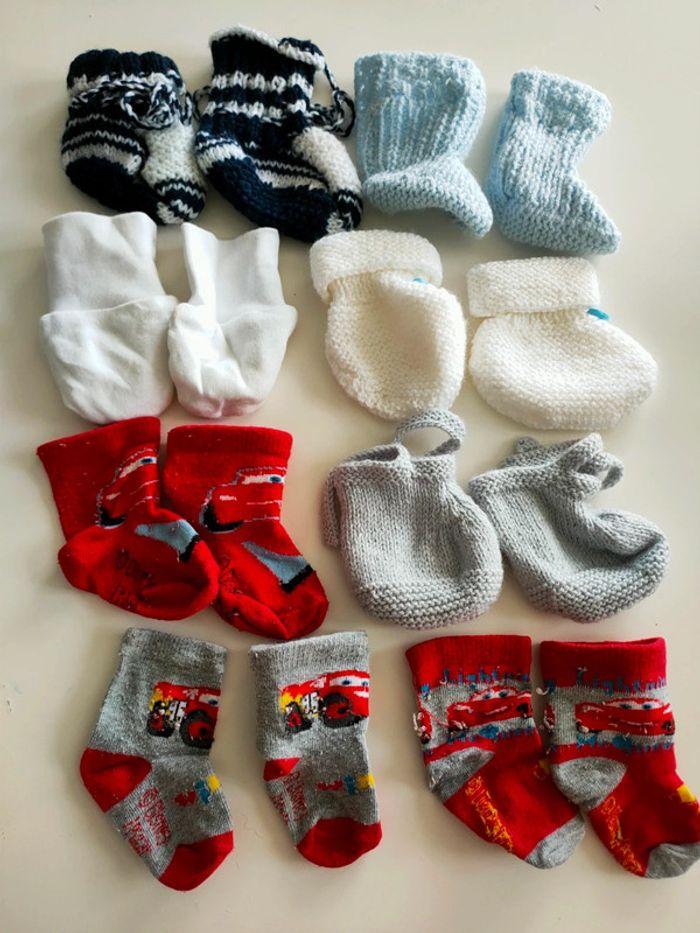 Lot de chaussons/chaussettes