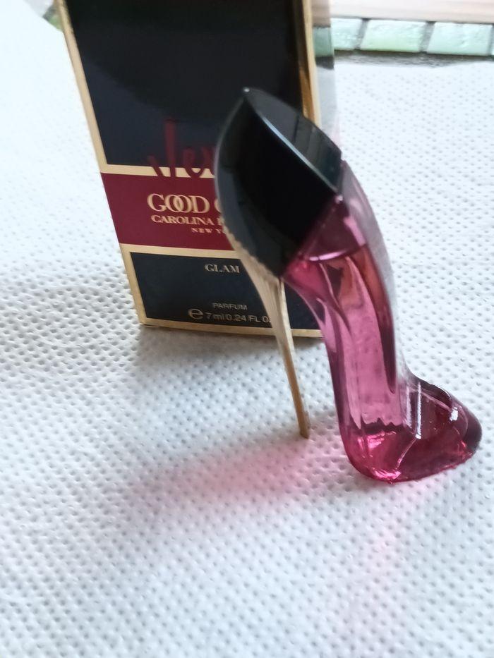 Miniature de parfum Very Good Girl Glam Carolina Herrera - photo numéro 1