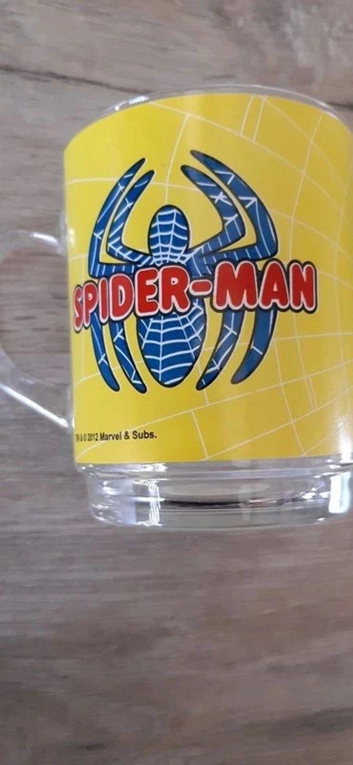 tasse spiderman jaune - photo numéro 2